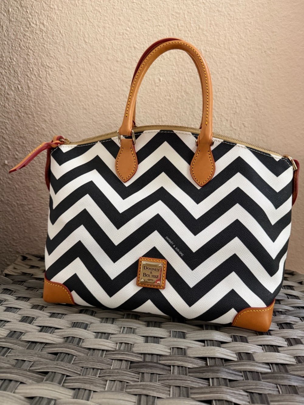 Dooney & Bourke Black & White Chevron Top Handle Satchel - Tan Leather Trim - Picture 1 of 14